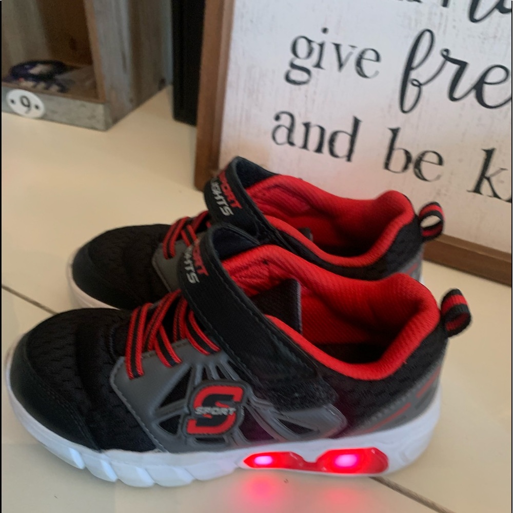 Skecher Little Boys Shoes Light Up Size 11 Black